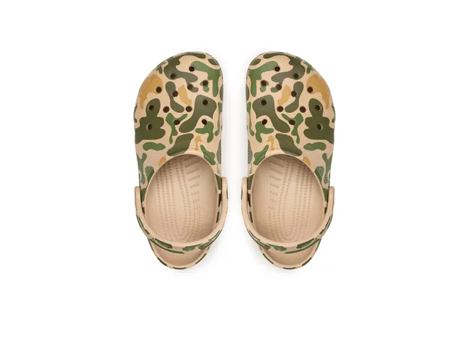 Крокси Crocs Classic Printed camo 206454 chai/tan  Фото 2